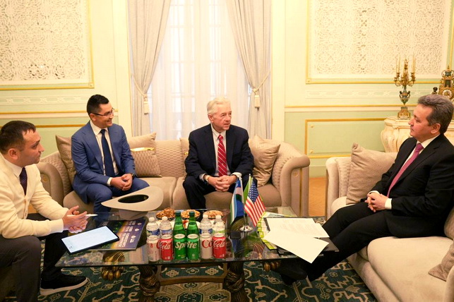 Узбекистан подписал Меморандум с ICPC о развитии цифрового образования