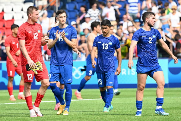 Uzbekistan share spoils with Dominican Republic