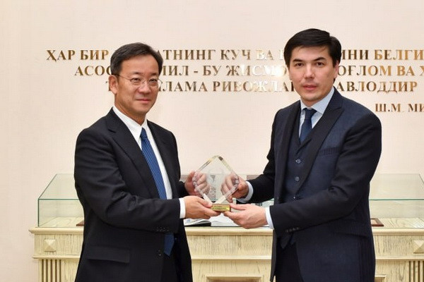 NOC Secretary General discusses cooperation issues with the Ambassador of Japan