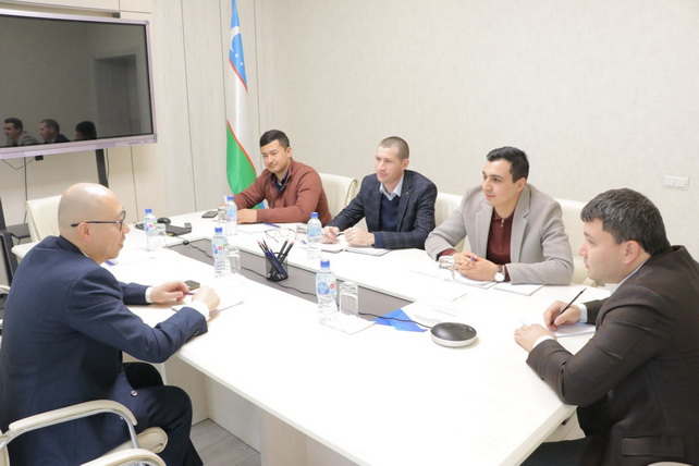 Uzbekistan to begin production of smart cards and laptops