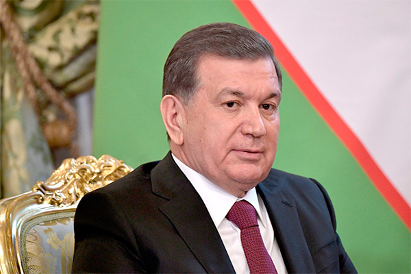 Шавкат Мирзиёев Мустафо Камол Отатурк мақбарасига гул қўйди