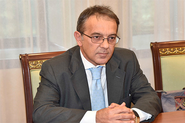 Посол Италии и глава Госкомтуризма обсудили вопросы сотрудничества