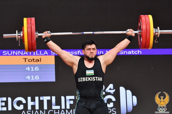 Weightlifters from Uzbekistan won medals at the Asian Championships