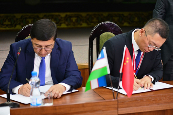 Huawei совместно с ТУИТ запускает проект HAINA