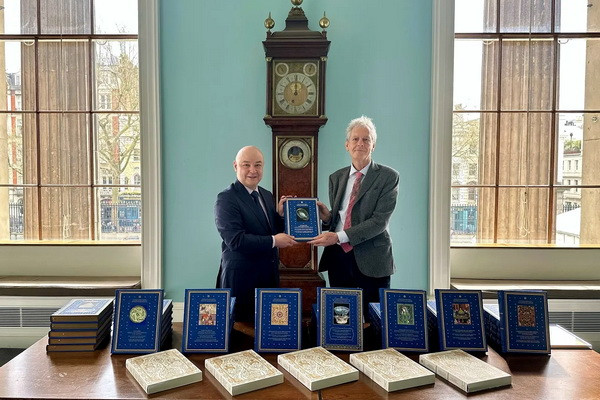 The 50-volume edition of the publication “Cultural Heritage of Uzbekistan in the Collections of the World” was transferred to the British Museum