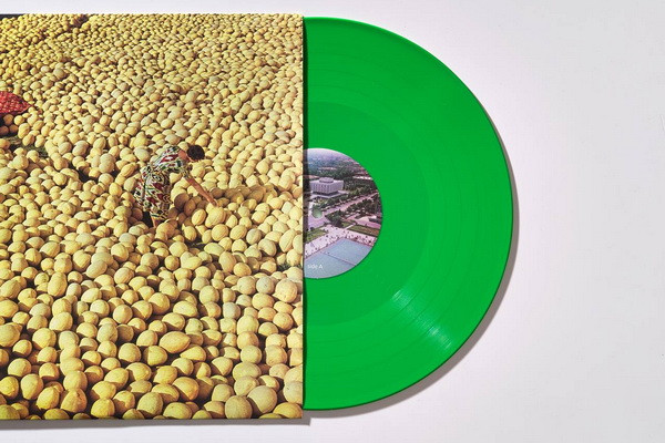 Выпущена лимитированная коллекция виниловых пластинок Батыра Закирова