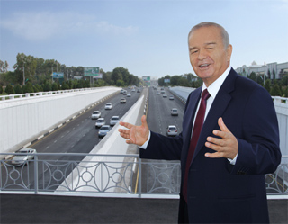 Uzbek leader visits Khadra Square, Foundry Mechanical Engineering Plant