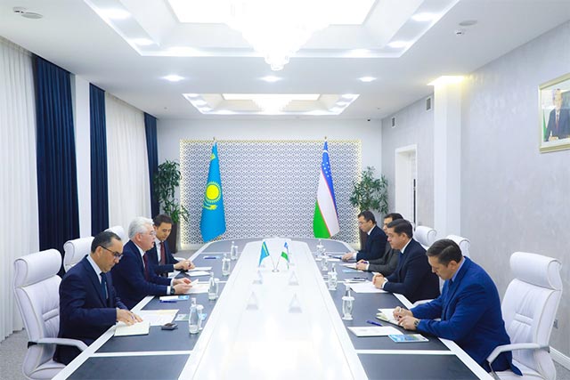Узбекистан и Казахстан обсудили развитие двустороннего сотрудничества в налоговой сфере