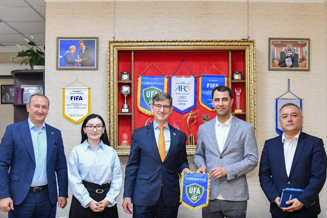 Uzbekistan and the Netherlands discuss joint projects and football education development