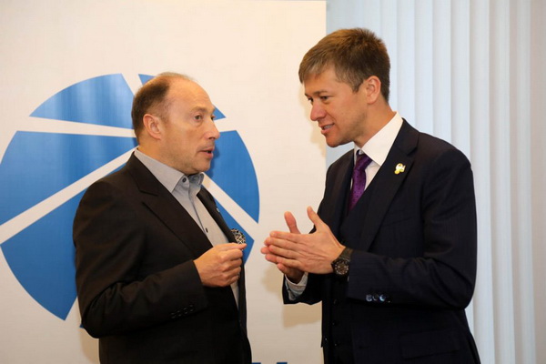 Федерации современного пятиборья Узбекистана и России подписали меморандум о сотрудничестве