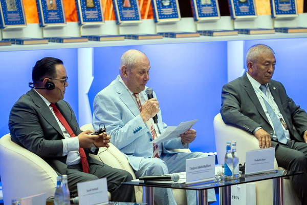 Фредерик Старр: Узбекистан единственная страна, имевшая прямой контакт со всеми центрами цивилизации