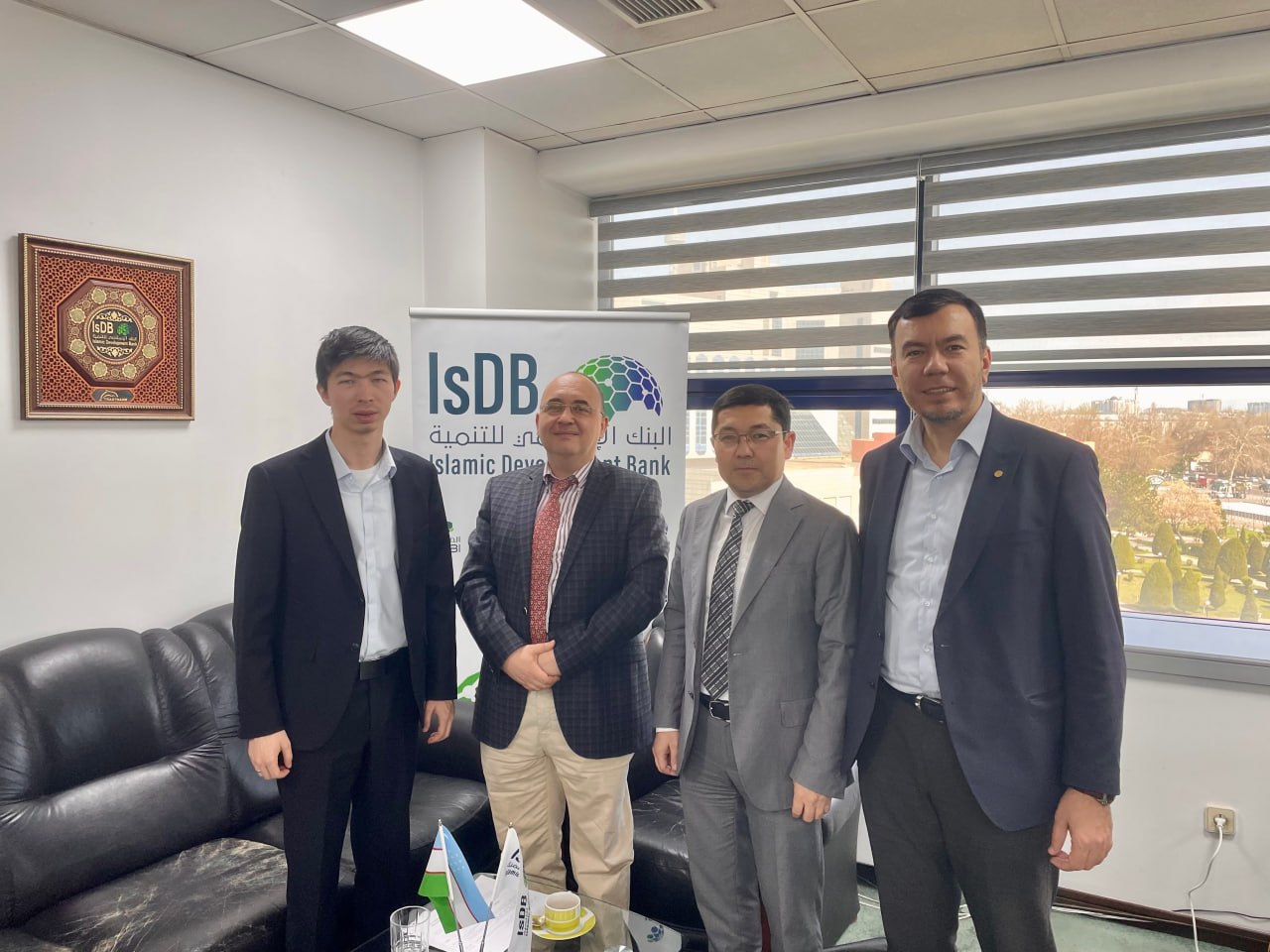 Узбекистан и Исламский банк развития обсудили механизацию сельского хозяйства