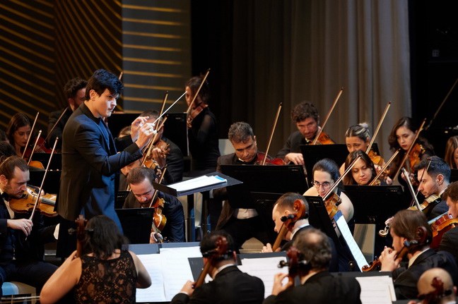 Гастрольный тур Азиза Шохакимова и оркестра Текфен в Узбекистане