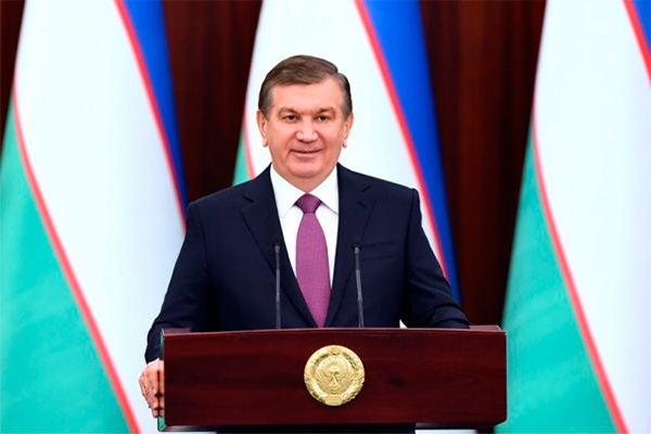 Президент Узбекистана поздравил прокуроров с их праздником