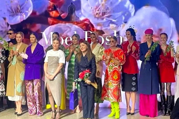 В Латвии прошел модный показ с участием узбекского бренда