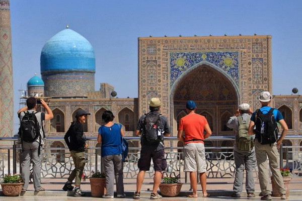 Поток иностранных туристов в Узбекистан будет еще больше увеличен