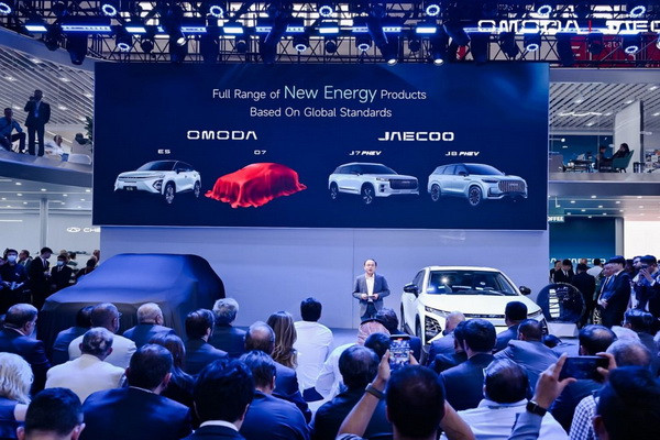 Chery presents OMODA E5, OMODA 7, J7 PHEV and J8 PHEV cars