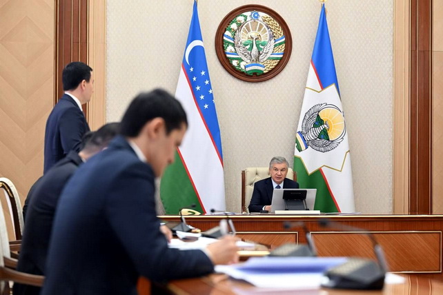 Президент Узбекистана обсудил приоритетные задачи социально-экономического развития Каракалпакстана