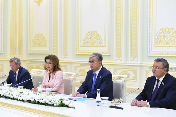 Президент Узбекистана принял Председателя Сената парламента Казахстана