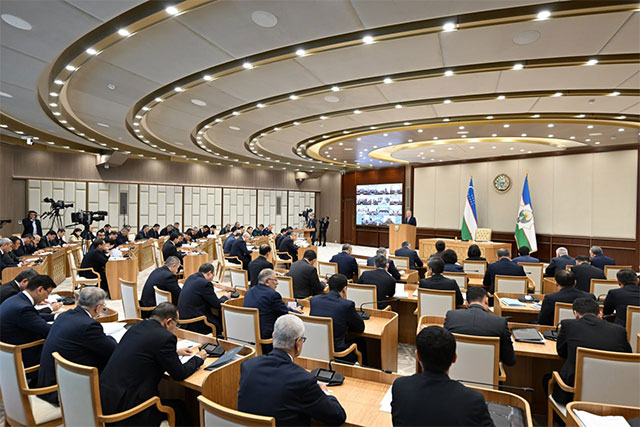 Мирзиёев: «Проблемы не ждут указаний — ждут решений».