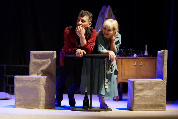 На сцене Русского драматического премьерный спектакль «Тигр»