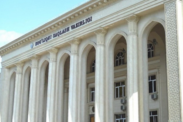 Uzbekistan’s Ministry of Health Warns of Risks from Unlicensed Cosmetologists