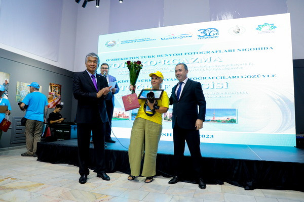 В столице открылась выставка фотографов тюркского мира