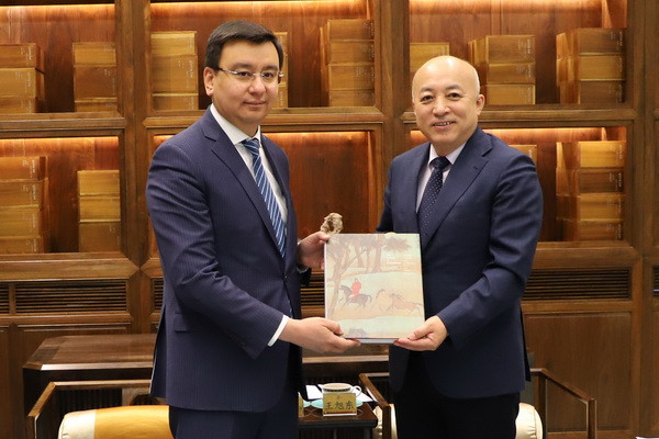 Узбекистан и Китай определили новые направления сотрудничества в туризме