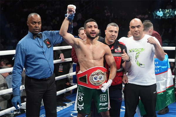 Boxers Elnur Abduraimov and Shahram Giyasov defeated their rivals in the USA