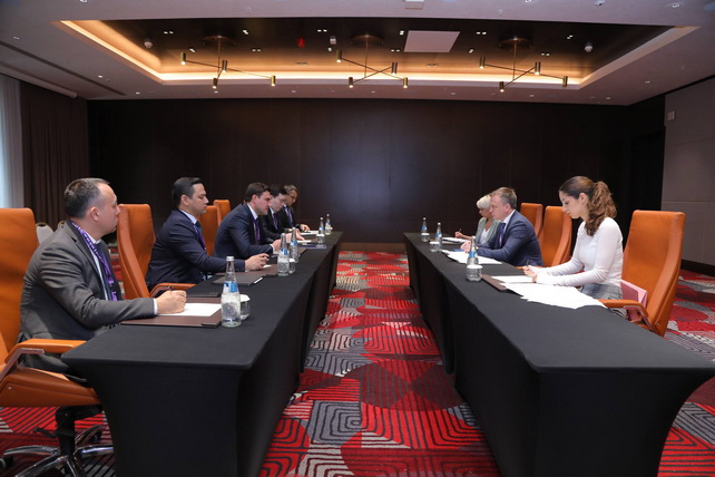 Узбекистан и Россия разработают двухлетнюю дорожную карту по развитию искусственного интеллекта