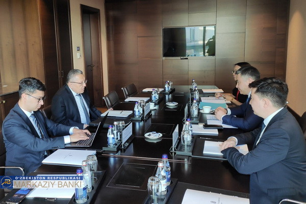 Руководство ЦБ Узбекистана приняло участие на XI Конгрессе финансистов Казахстана