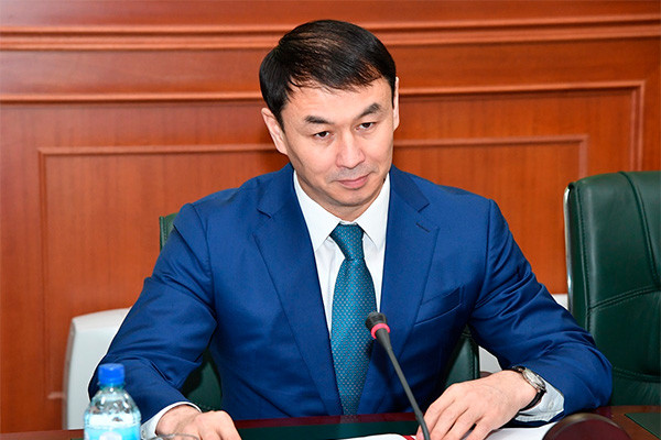bdulaziz Kamilov receives new Ambassador of Kazakhstan