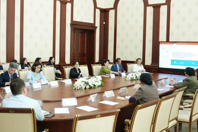 Центробанк Узбекистана обсудил развитие женского предпринимательства в рамках We-Fi Code