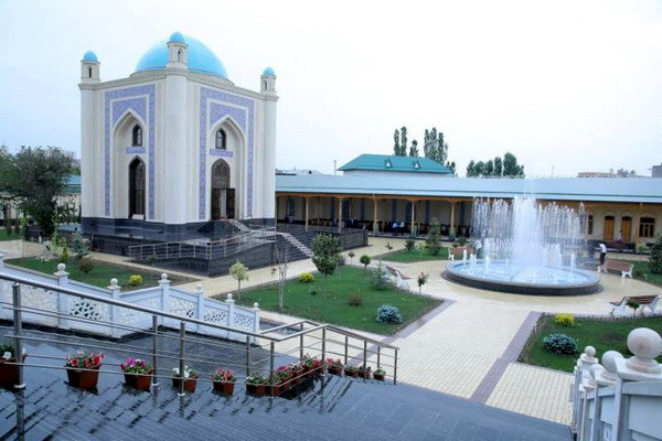 Святыня «Ун бир Ахмад» стала центром паломнического туризма в Ферганской долине