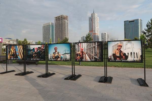 В Ташкенте стартовала фотовыставка «Герои среди нас»