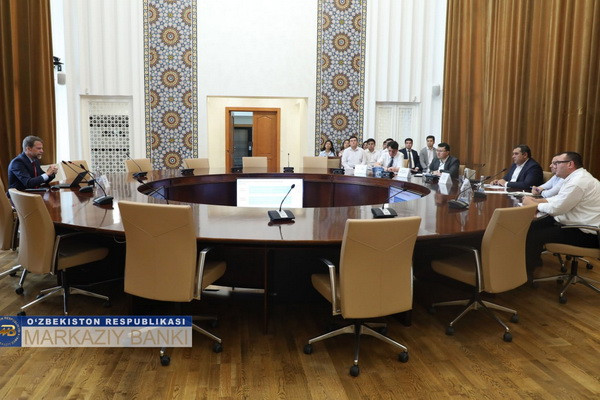 При поддержке МВФ состоялась встреча с экспертом Центрального банка Швейцарии по итогам миссии по макро стресс-тестированию