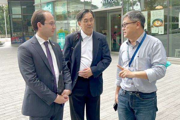 Делегация Министерства высшего образования, науки и инноваций налаживает сотрудничество с Национальным университетом Сингапура