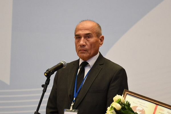 Узбекскому ученому-литературоведу присуждена премия имени Чингиза Айтматова