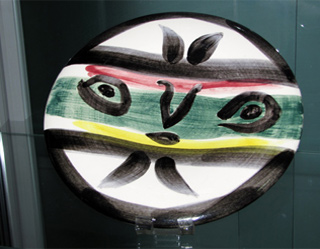 В Ташкенте проходит выставка керамических работ Пабло Пикассо