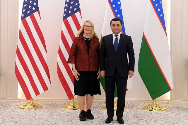 O‘zbekiston Tashqi ishlar vaziri AQSH Kongressi vakili bilan uchrashuv o‘tkazdi