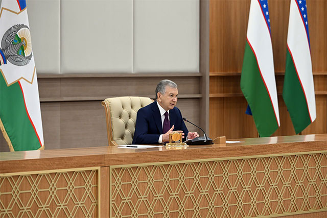 President Announces “One Hundred Critical Days” to Support the Textile Industry