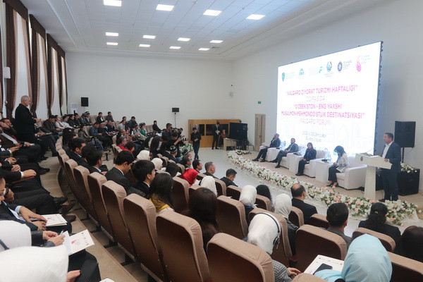 В Бухаре проходит Международная неделя паломнического туризма