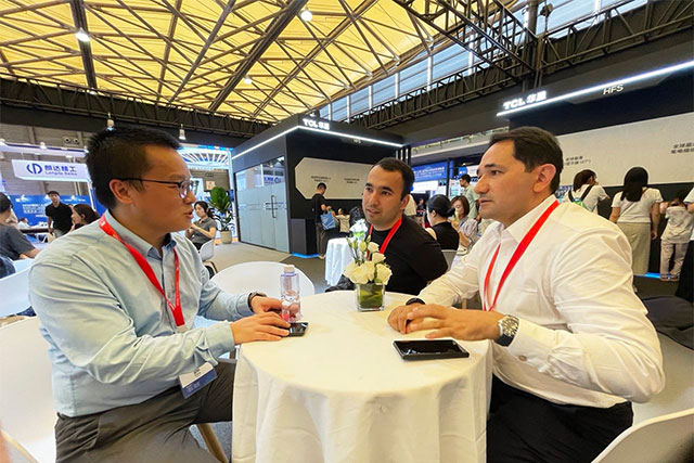 Uzeltekhsanoat Discusses Launching Display Production in Uzbekistan with Chinese Companies