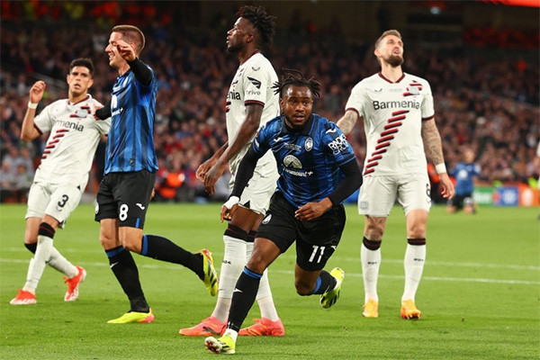Atalanta win the Europa League, ending Bayer’s unbeaten streak