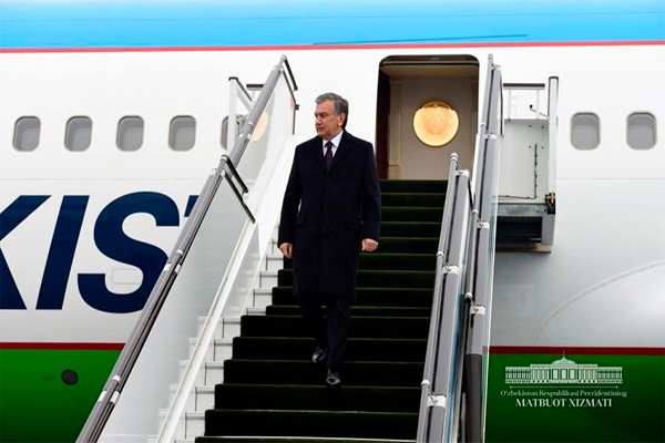 President of Uzbekistan arrives in Khorezm
