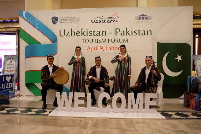 Узбекистан представил туристический потенциал на масштабном мероприятии в Пакистане