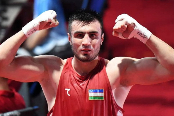 Bakhodir Jalolov wins the fight in Abu Dhabi at the "Evening of IBA Champions "