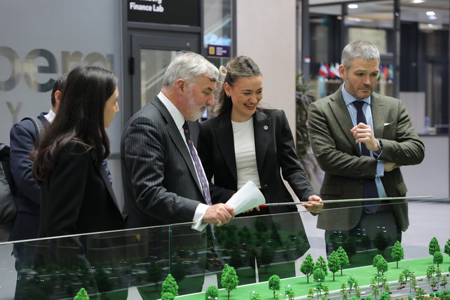 Торговый посланник Великобритании завершил визит в Узбекистан, укрепив экономическое и инфраструктурное сотрудничество