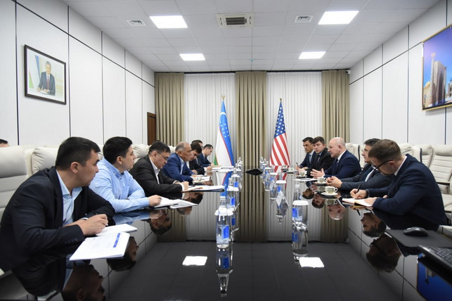 Узбекнефтегаз и Schlumberger рассмотрели ход совместных проектов и новые направления сотрудничества