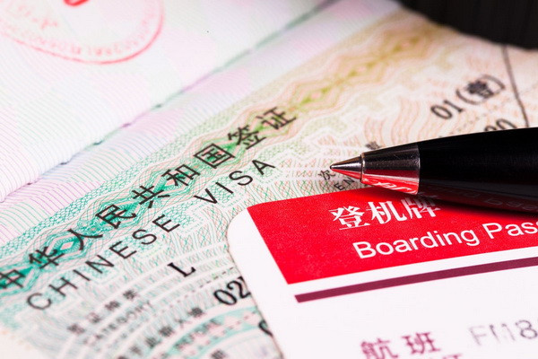 China resumes visa issuance to foreigners